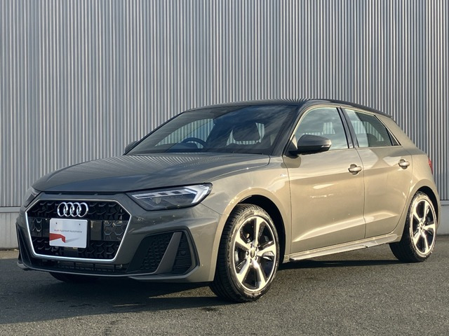 A1スポーツバック25 TFSI Sライン