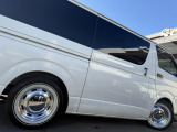 自社認証工場を完備しておりますので、納車前の車検・整備や、アフターメンテナスもばっちりですので、安心して当社にお任せ下さい。また、当社にて車輌ご成約のお客様はオイル交換永久無料のサービス付きです!また