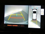【バックカメラ】バックカメラ装着車です。バックする時に、後方の様子をナビ画面に表示します!慣れない駐車場での駐車や、せまい場所での車庫入れの時も、安全確認OK!思いがけずコツン!なんて事も防げますヨ