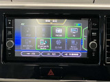 日産純正メモリーナビゲーションです♪目的地まで案内するナビゲーション機能の他にフルセグ画質で楽しめるTVやBluetooth Audio☆DVD再生など多彩な機能が満載で運転を快適にサポートしてくれます☆