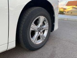 毎日全国の仕入れ先から厳選した車を仕入れております!プロの査定士の検査を受けた車を仕入れ、入庫後も社員が1台1台を走行チェックや状態確認・装備確認などを入念に行います。
