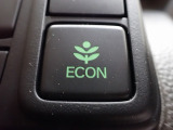 エンジン、エアコンなどを制御し低燃費な『ECONモード』に、また走りを楽しみたいとき、空調など快適性を重視したいときにはスイッチOFFで通常モードに切り替えができます!