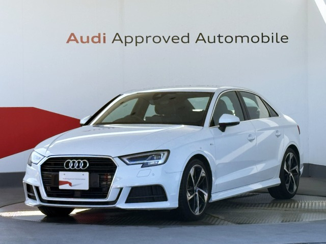 A3セダン30 TFSI スポーツ