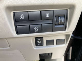 運転席右側に各種スイッチがあります!