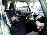 広々とした運転席です!!