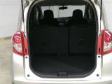 コンパクトなボディですがラゲージスペースは意外と広々としてしますよ♪
