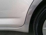こちらの車両はへこみ、キズがあります。詳細はスタッフまでお問い合わせください。