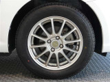 R7年式夏タイヤ175/65R15ダンロップ製です。
