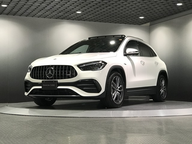 GLAクラスAMG GLA35 4マチック 4WD