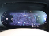 メーターは全面が液晶ディスプレイとなっております またメーター中央のスペースはナビ画面を映すなど、多機能な表示をすることができます