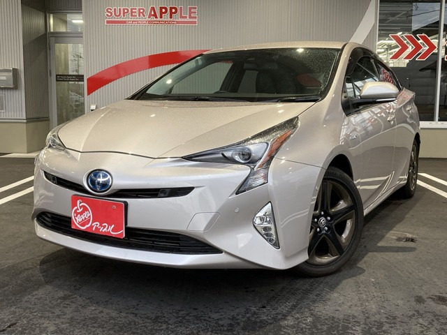 プリウス1.8 A プレミアム ツーリングセレクション E-Four 4WD