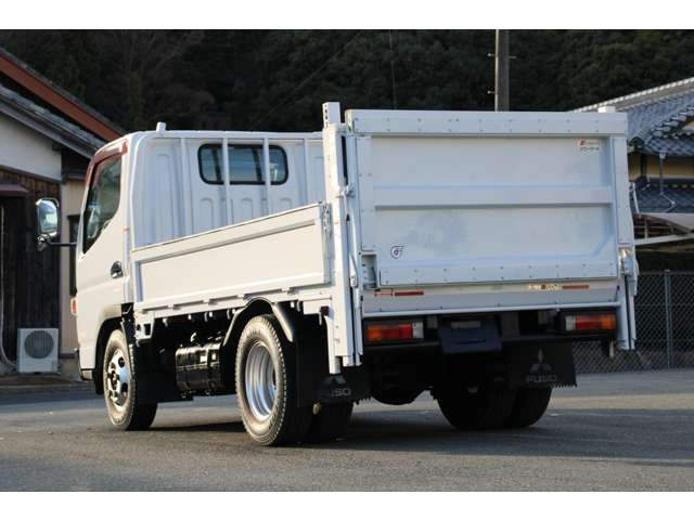 三菱ふそう キャンター 平ボディ-1.5tパワーゲート(PG) 4WD 全低床 の 