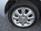 14インチホイールで、タイヤの山は、前輪が約 5 分山・後輪が約 5 分山になります。まだ、しばらくはこのタイヤで大丈夫です。