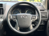 【純正革巻きステアリング】上質な革を使用することで、手にしっかり馴染みとても運転しやすいハンドルです♪