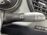 【オートライト(AUTO)】外の明るさをシステムが感知して、自動でヘッドライトが点灯します!ヘッドライトをつけ忘れを防ぐ便利機能です。
