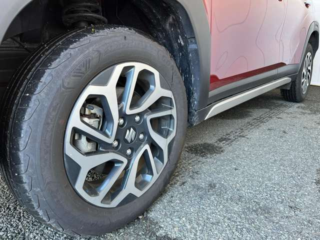 スズキ フロンクス 1.5 4WD 純正メモリーナビ ワイヤレス充電 USB の スズキ フロンクス 1.5 4WD 純正メモリーナビ ワイヤレス充電 USB の