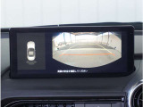 【バックカメラ】駐車が苦手な方でも安心してお乗りいただけます。リバース連動で画面が切り替わるのでとっても便利です。今や後方確認の必須アイテムですよね。