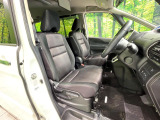 運転席シート廻りは使用感も少なく、良好な状態となっています。丁寧に使われていたことがよくわかりますね。