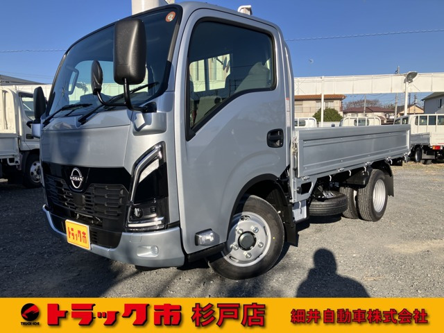 アトラス1.9 DX フルフラットロー ディーゼル登録済み未使用車 普通運転免許AT限定