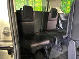 3列目シートはもちろん状態良好☆大人でもゆったりと座って頂けますので、大人数でのお出かけもラクラクです♪ご家族で、気の知れた仲間で、ドライブに行くのが楽しみですね♪