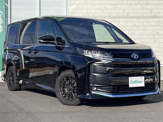 ノア1.8 ハイブリッド S-Z E-Four 4WD修復歴無し