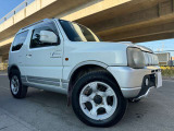アルミホイールが装備されています。このちょっとしたポイントで車が格段にかっこよく見えますね☆