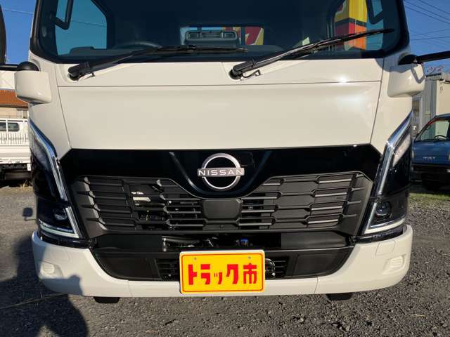 日産 アトラス 1.9 DX フルフラットロー ディーゼル 登録済み未使用車