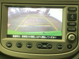 バックモニター付きで、車庫入れやバック時の後方確認をサポート。