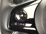 ステアリングリモコンは、運転中でも簡単に音量調整やチャンネル変更もできます!わき見運転防止にもつながるので安心です♪