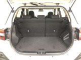 荷室幅と荷室高に十分なゆとりを確保したラゲージスペース!後席乗車時でも荷物をたっぷりと積むことができます!