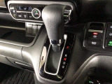 車が大好きなスタッフが心をこめて接客いたします。お客様一人一人のお車に対する思いや気持ちをうかがい、充実した時間が過ごせるよう努めます。