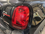 MINIの特徴的なテールランプがお洒落です。