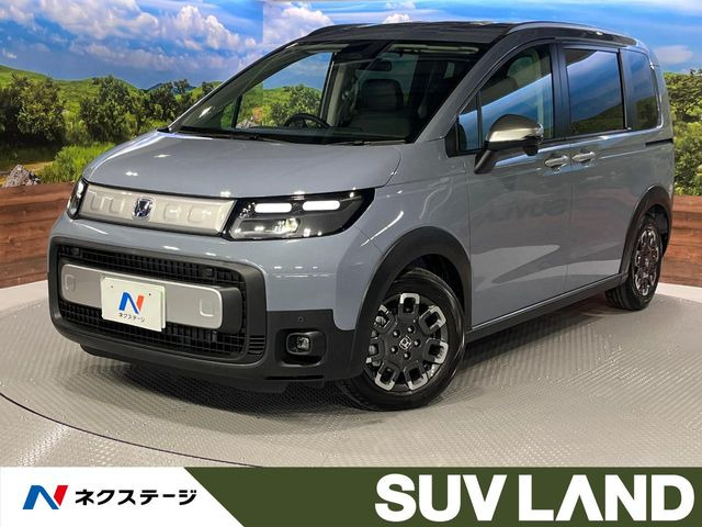 フリード1.5 e:HEV クロスター