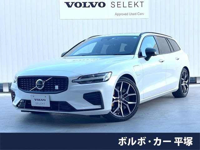 V60リチャージ ポールスター エンジニアード 4WD
