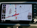 ホンダ純正ナビGathers(VXU-245FTi)を搭載。知らない、初めての道でも安心。メーカーオプションのフルセグTVやDVD再生、Blurtoothも使用できます。