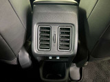 エアコン吹き出し口が備えられているので後ろの方も快適にドライブをお楽しみいただけます!