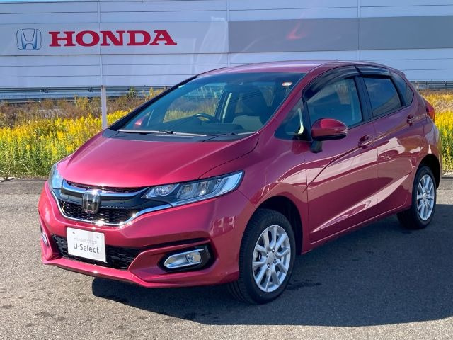 フィット1.3 13G L ホンダセンシング 4WD