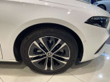 車両は屋内展示しておりますので天候に関係なくごゆっくりコンディションご確認頂けます。車両を倉庫へ保管している場合が御座いますのでご来店前に在庫確認頂けると幸いです。TEL072-784-8800