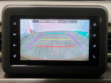【バックモニター】ガイドライン表示機能付きバックカメラ装着車です。バックでの駐車時など後方の安全確認ができて安心安全です♪