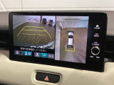 全方位モニターがついています! 車の周囲を360&deg;安全確認できるので、普段の駐車はもちろんの事、縦列駐車や幅寄せの際にも活躍してくれますよ。