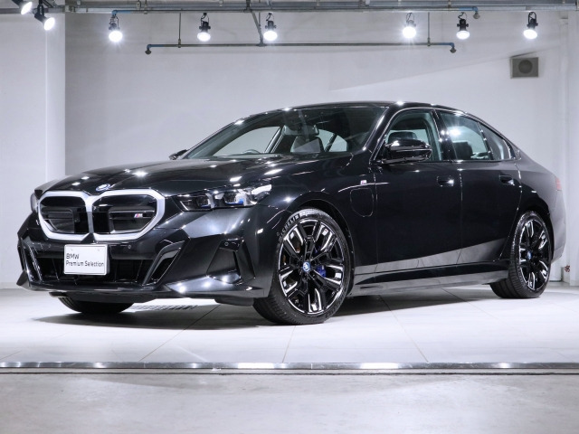 i5M60 xドライブ 4WD