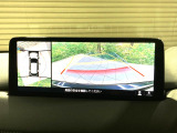 【360&deg;ビューモニター】専用のカメラにより、上から見下ろしたような視点で360度クルマの周囲を確認することができます☆死角部分も確認しやすく、狭い場所での切り返しや駐車もスムーズに行えます。