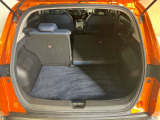 【ラゲッジルーム】後部座席を倒せば、ラグや家具など余裕をもって載せられます★