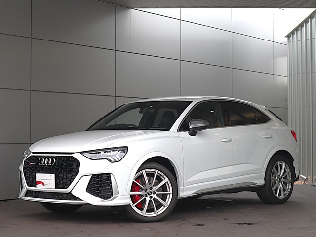 RS Q3スポーツバック2.5 4WD