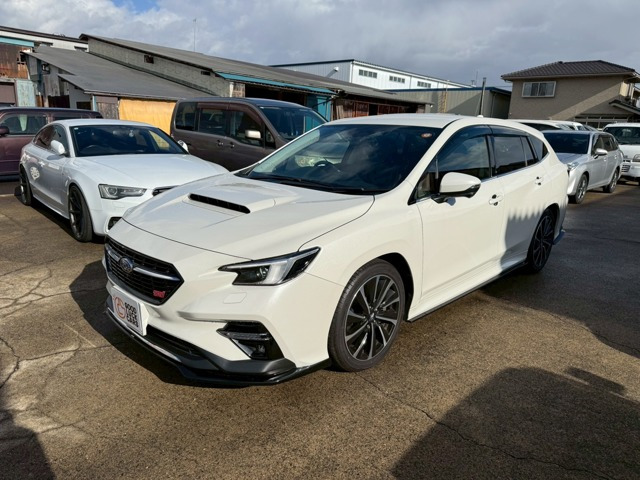 レヴォーグ 1.8 STI スポーツ EX 4WD 