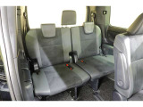 3列シートで7人乗車出来ます!