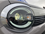 ヘッドライト&フォグランプはLEDバルブです。
