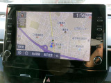 純正ナビを装備。タッチパネル式で使いやすく、お出かけもラクラクです。
