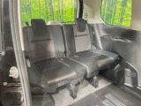 3列目シートはもちろん状態良好☆大人でもゆったりと座って頂けますので、大人数でのお出かけもラクラクです♪ご家族で、気の知れた仲間で、ドライブに行くのが楽しみですね♪