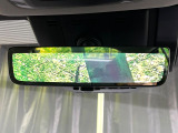 【デジタルインナーミラー】後席の大きな荷物や同乗者で後方が確認しづらい時でも安心!カメラが撮影した車両後方の映像をルームミラー内に表示。クリアな視界で状況の確認が可能です!